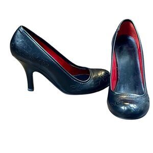 Women’s Black Leather Embroidered Pump Heels 7.5